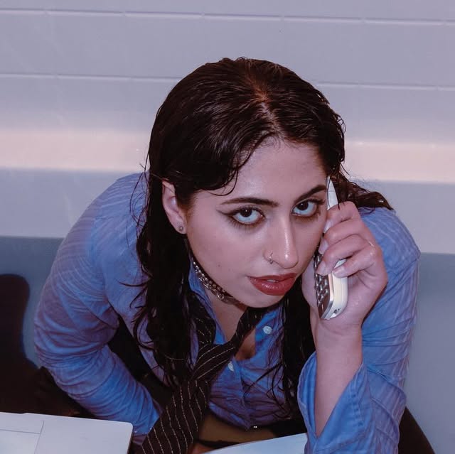 Office Siren, photo 1